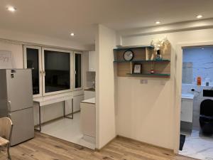 Kuchyň nebo kuchyňský kout v ubytování Apartament Centrum Okulickiego !