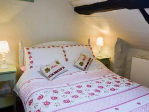 Ein Bett oder Betten in einem Zimmer der Unterkunft Tremfor - HW7497