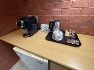 松树汽车旅馆的咖啡和沏茶工具