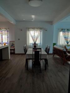 Afbeelding uit fotogalerij van Beautiful House with private pool in Mauritius in Albion