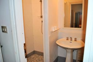 Ένα μπάνιο στο Sea view appartment for 6 person +19 φωτογραφίες