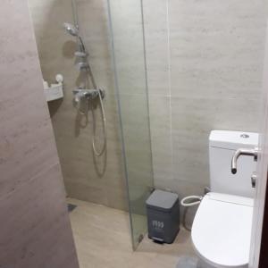 Koupelna v ubytování The Accent Apartemen