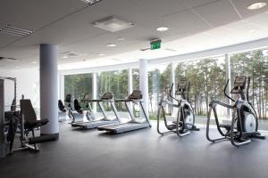 Fitness centrum a/nebo fitness zařízení v ubytování Noorus SPA Hotel