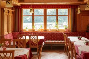 Gasthof Schattleitner的休息区