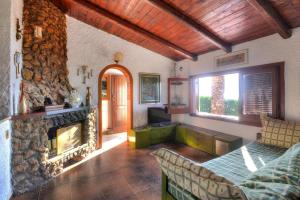 Area soggiorno di Villa in Fontane Bianche by Turquoise Waters