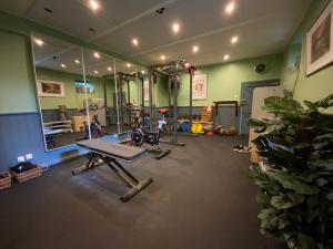 Fitness centrum a/nebo fitness zařízení v ubytování Stable Chambre d'Hote at Kergudon + 3 fotografie
