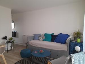 Posedenie v ubytovaní Chez Isabelle et Virgile Bel appartement, avec vues, à 50m de la plage