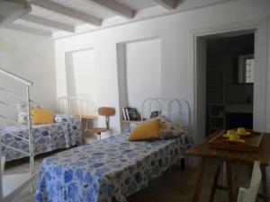 Χώρος καθιστικού στο Bilocale in villa a pochi passi dal mare