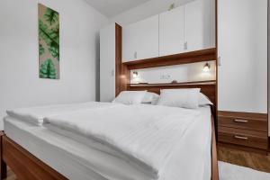Postel nebo postele na pokoji v ubytování Villa Natura Makarska