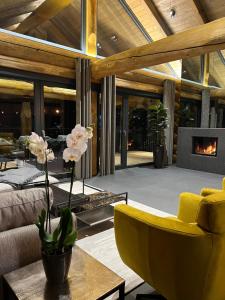 Prostor za sedenje u objektu Chalet Deux B