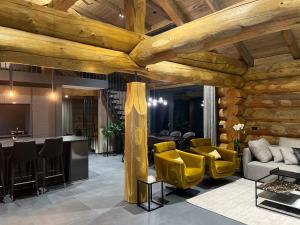 Prostor za sedenje u objektu Chalet Deux B