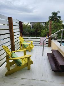 The BNB on Triggerfish Close to the airport 발코니 또는 테라스