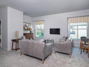 Μια τηλεόραση ή/και κέντρο ψυχαγωγίας στο Apartment 2 Blencathra