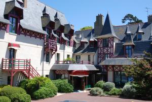 Gallery image of Manoir Du Cunningham in Saint Malo