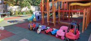 Plac zabaw dla dzieci w obiekcie Ośrodek 9Amber