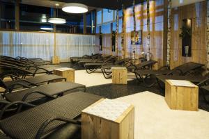 A seating area at DORMERO BeHo Zugspitze
