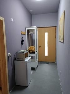 Postel nebo postele na pokoji v ubytování Gantrisch Lodge