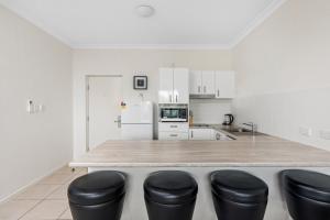 Cucina o angolo cottura di Western Gateway Motel and Apartments