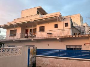 Zdjęcie z galerii obiektu Casa playa con grandes terrazas w mieście Los Nietos +24 zdjęcia