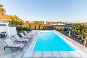 Bazén v ubytování Sea Moon Lanzarote nebo v jeho okolí