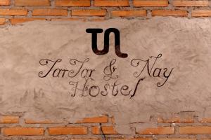 Certifikát, hodnocení, plakát nebo jiný dokument vystavený v ubytování TarTar & Nay Hostel