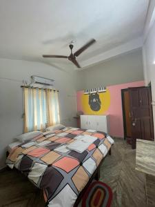 Voodi või voodid majutusasutuse Kaabo Hostel toas