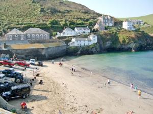 Gallery image of Lower Moon in Port Isaac