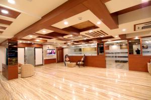 Kuchyň nebo kuchyňský kout v ubytování Udman Hotel Haridwar