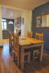 Η κουζίνα ή μικρή κουζίνα στο Woodworth Cottage