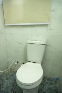 Vannituba majutusasutuses Spectacular 3/4-Bed-Apt With 24hrs Power And FAST Wi-Fi