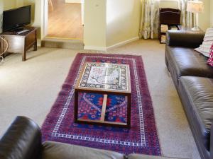 A seating area at Bats Cottage