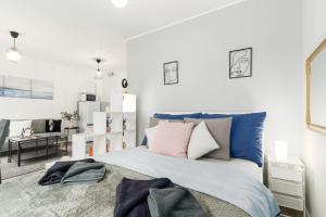 Posteľ alebo postele v izbe v ubytovaní Sweet & Spicy - Brand new apartment with balcony