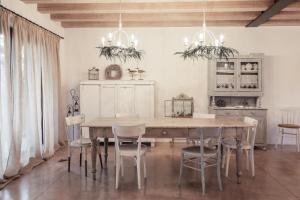 Φωτογραφία από το άλμπουμ του B&B Maison Parco Del Brenta σε Curtarolo +48 φωτογραφίες