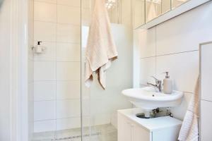 Koupelna v ubytování NEU I moderne zentrale Wohnung I Netflix I 4 Gäste + 25 fotografií