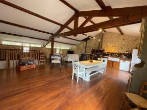Posedenie v ubytovaní Ferme domaine de Maurel