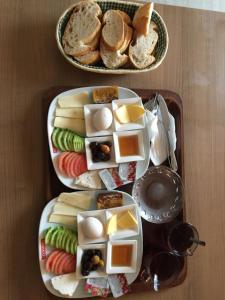 Makanan di atau berdekatan apartmen