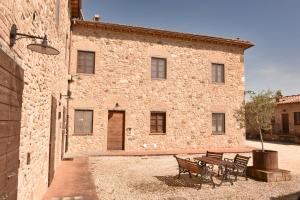The building in which the holiday home is located