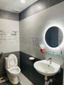 Koupelna v ubytování Duy Thanh hotel