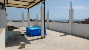 una vista desde el techo de un edificio en Casa Hospedaje San Miguel, en Trujillo