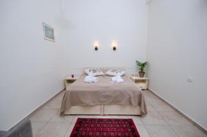 The Spirit Of Tzfat Villa客房内的一张或多张床位