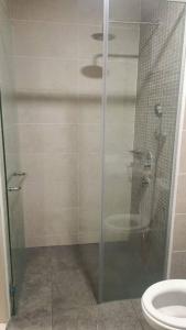 Bilik mandi di Bali Residence by Beca inn , musliim only