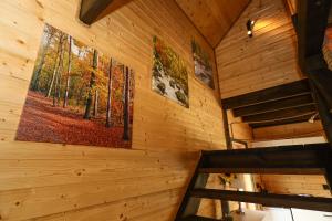 Zdjęcie z galerii obiektu Jaśkowe Wzgórze domki na wynajem Szymbark, balia, Domek nr 2 i 3 w mieście Szymbark
