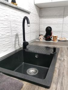 Dapur atau dapur kecil di White Studio