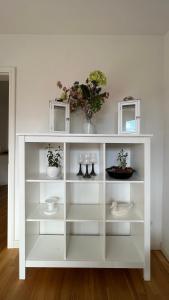 Fotografie z fotogalerie ubytování Schöne Altbauwohnung mit großer Dachterrasse für bis zu 8 Personen v destinaci Lörrach