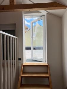 Fotografie z fotogalerie ubytování Schöne Altbauwohnung mit großer Dachterrasse für bis zu 8 Personen v destinaci Lörrach