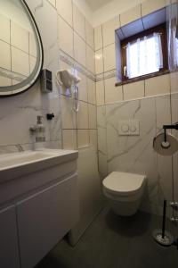 Kúpeľňa v ubytovaní Villa Sojat