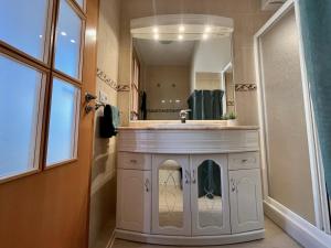 Łazienka w obiekcie Tenor Apartamento inc Parking