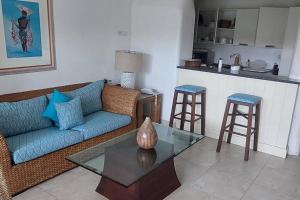 Gallery image of Two-Bedroom Apartment at Glitter Bay. in Saint James