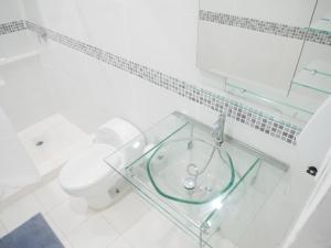 Um banheiro em Hostal EL Prado