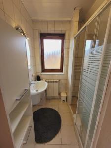 Łazienka w obiekcie Apartament Rita
